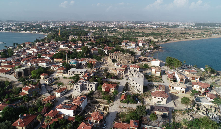 Tarih gün yüzüne çıkıyor: Side Antik Kenti'nde mozaik zemin keşfedildi 1