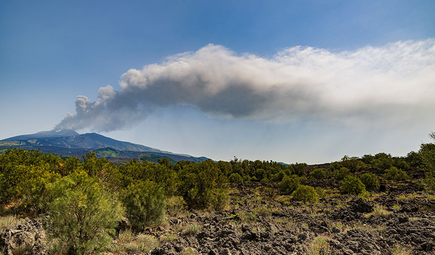 Etna Yanardağı'nda volkanik hareketlilik: Uçaklar için 'kırmızı alarm' verildi 5