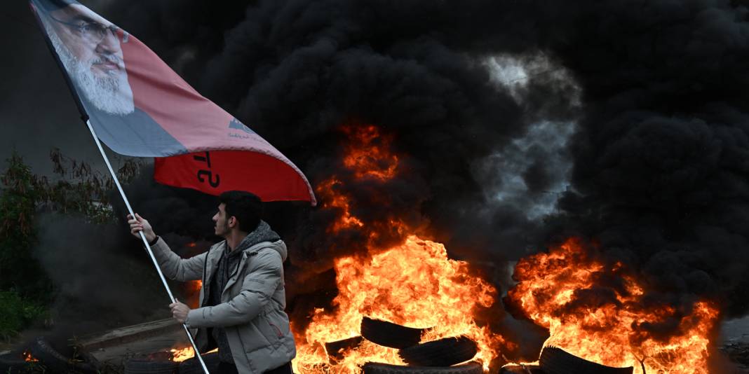 Lübnan'da Hizbullah destekçilerinden 'ABD' protestosu 2