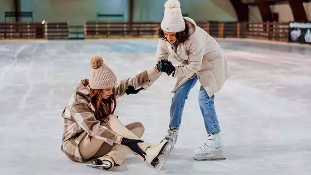 Kaygan zeminlere dikkat! Kış aylarında düşme riskini azaltmanın 5 etkili yolu 3