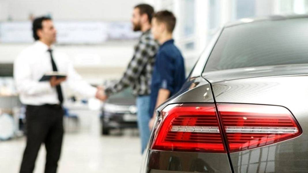 İkinci elde fiyatlar eriyor: Araba alacaklar için kritik dönem 4