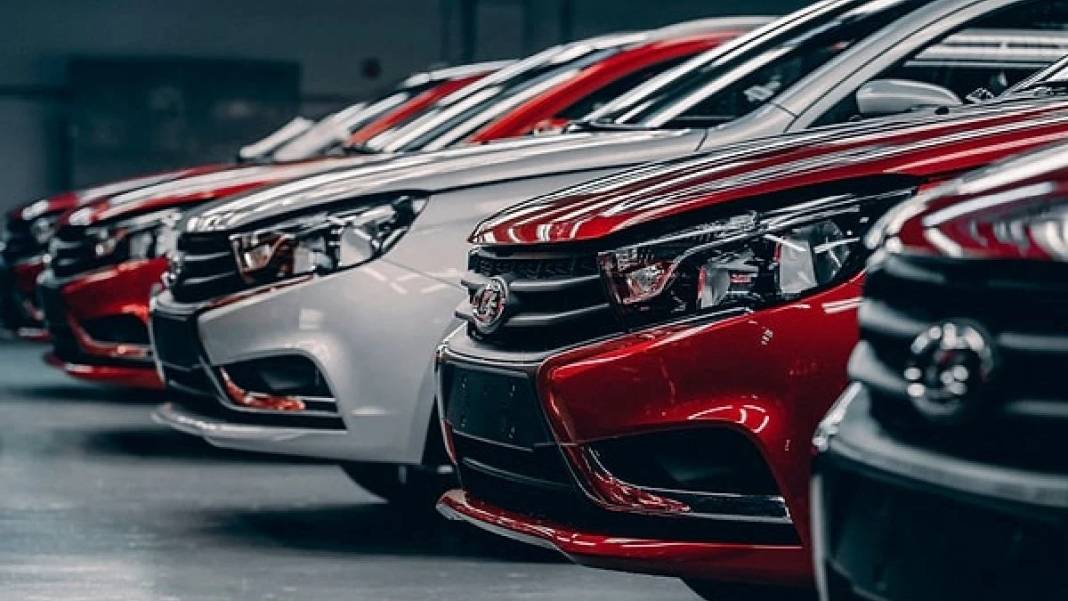 İkinci elde fiyatlar eriyor: Araba alacaklar için kritik dönem 2