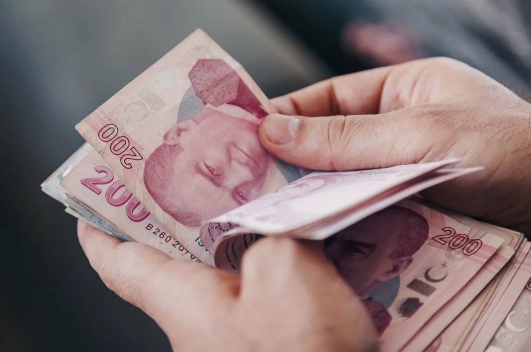 Özgür Erdursun'dan emekli maaşı ile ilgili dikkat çeken açıklama: Böyle giderse... 4