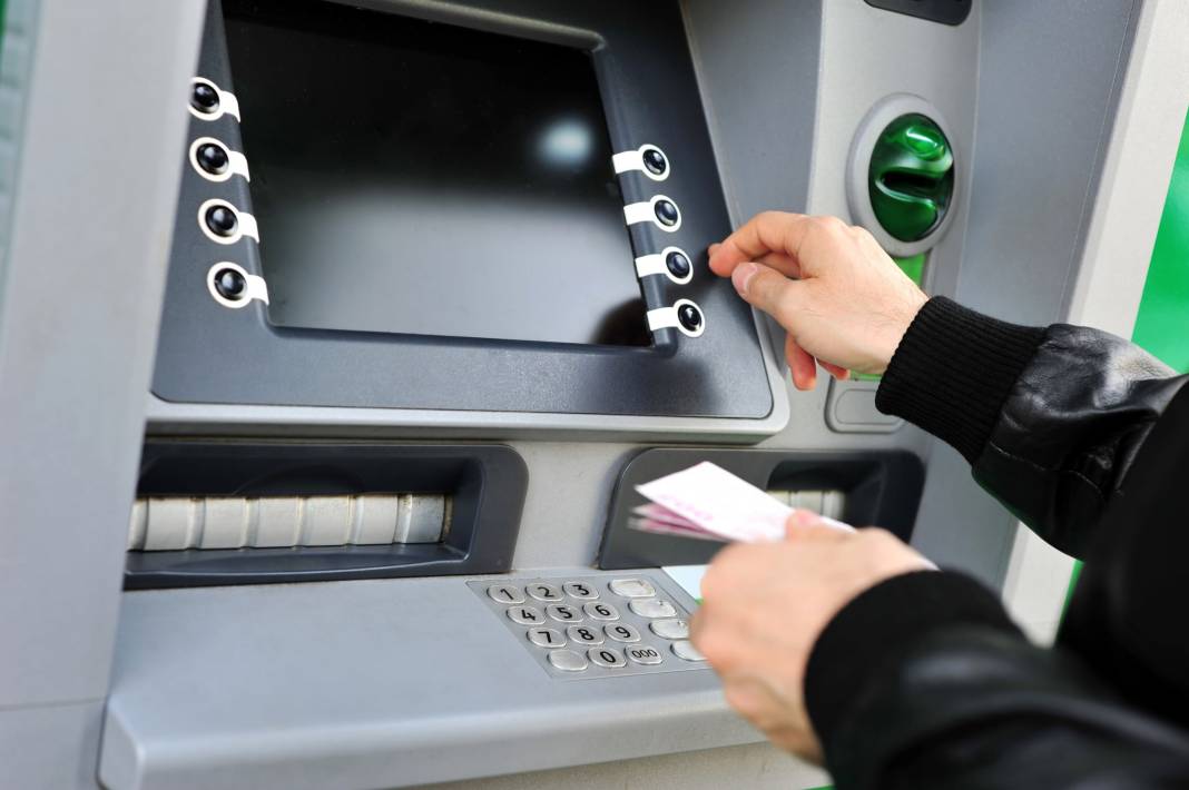 ATM'lerde para çekme limitlerine yeni düzenleme! Hangi bankadan ne kadar para çekilecek? 4