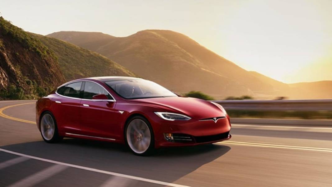 Tesla’da büyük sarsıntı: Karlar düştü, Musk siyasetten geri adım attı 3