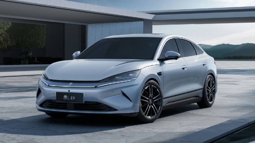 BYD'nin Türkiye planı değişti: Hem hibrit hem elektrikli üretecek! 3