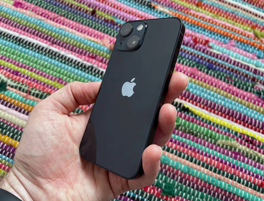 iPhone 13 için Apple'dan ilginç destek: Şebeke olmasa bile... 1