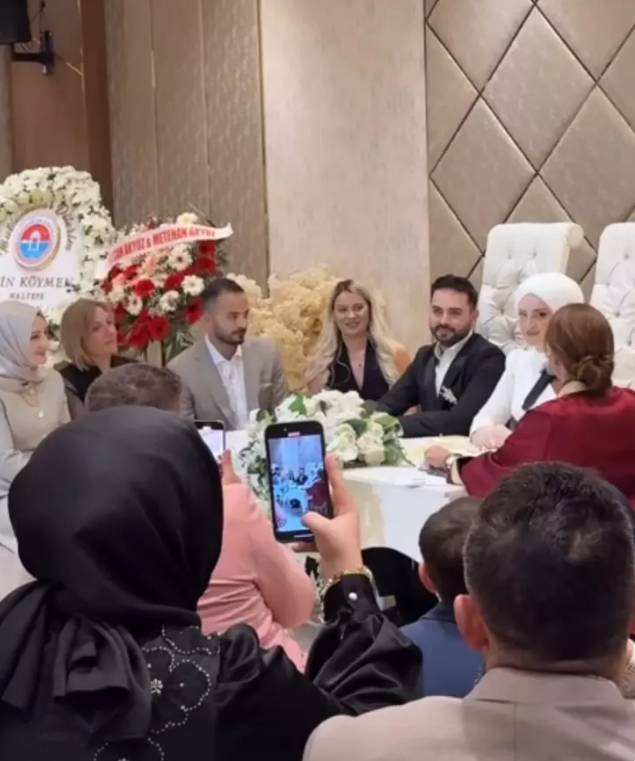 Kadir Ezildi evlendi: 500 bin TL nişan harcaması yapmıştı! Her anını paylaştı 3