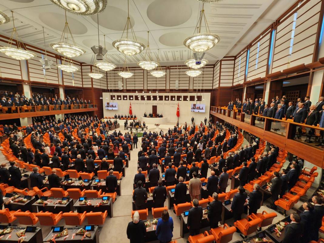 En çok beğenilen muhalefet vekilleri belli oldu! 3 partiden isimler listede yer aldı 1