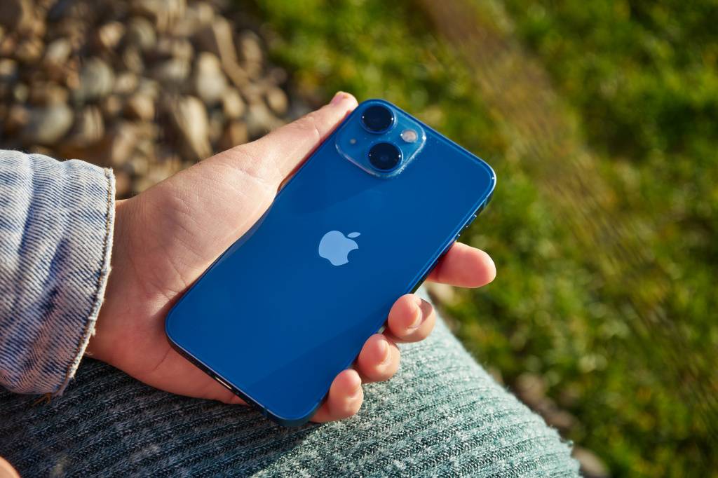 iPhone 13 için Apple'dan ilginç destek: Şebeke olmasa bile... 2