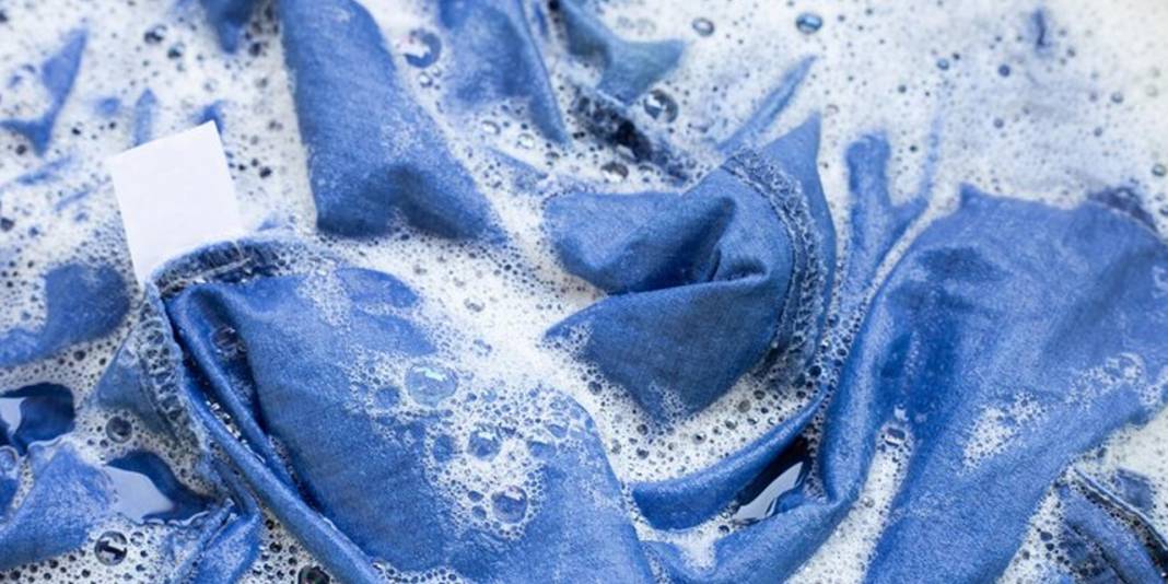 Meğerse yıllarca yanlış yıkıyormuşuz! Kot pantolonları yıllarca yeni gibi kullanmak mümkün 2