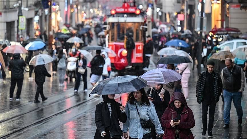 AKOM İstanbul'u saat vererek uyardı! Sakın dışarı çıkmayın 3