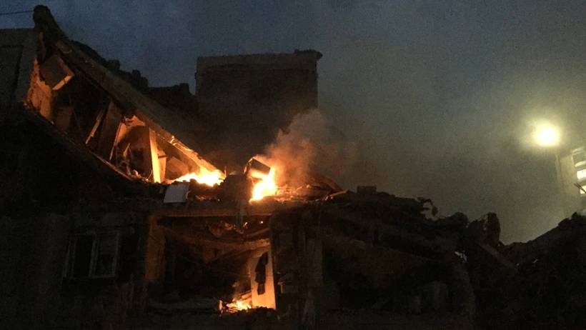 İsrail’in İran operasyonu sonrası ilk görüntüler: Sokaklar harabeye döndü 16