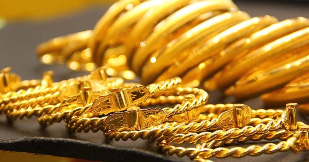 Altın yatırımcısına "perşembe günü" uyarısı: Alınmalı mı satılmalı mı? Uzman isimden kritik açıklama 7