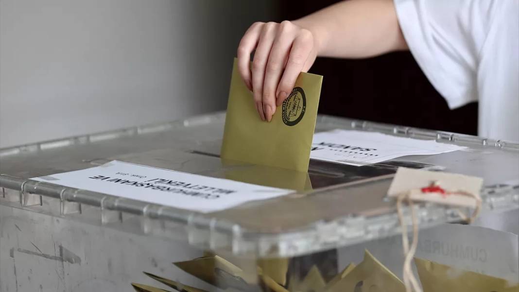 Son seçim anket sonucu ortaya çıktı: Yüzde 6 oy kaybetti geri planda kaldı 12