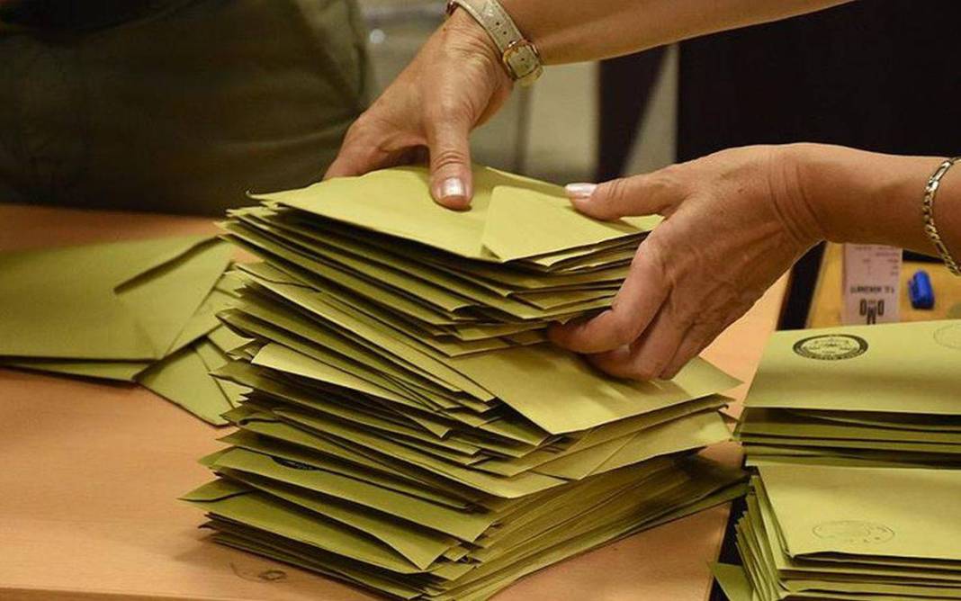 Son seçim anket sonucu ortaya çıktı: Yüzde 6 oy kaybetti geri planda kaldı 11