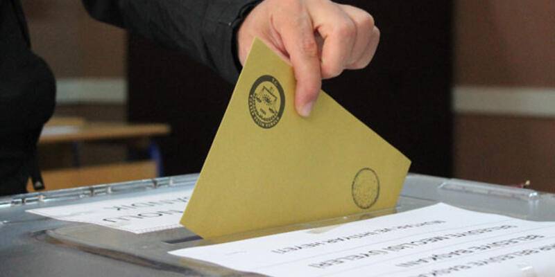 Son seçim anket sonucu ortaya çıktı: Yüzde 6 oy kaybetti geri planda kaldı 15