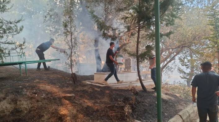 Hatay, Bilecik ve İzmir yangınlarında son durumu Ali Yerlikaya açıkladı: 50 bin vatandaşımız güvenli bölgelere alındı 2