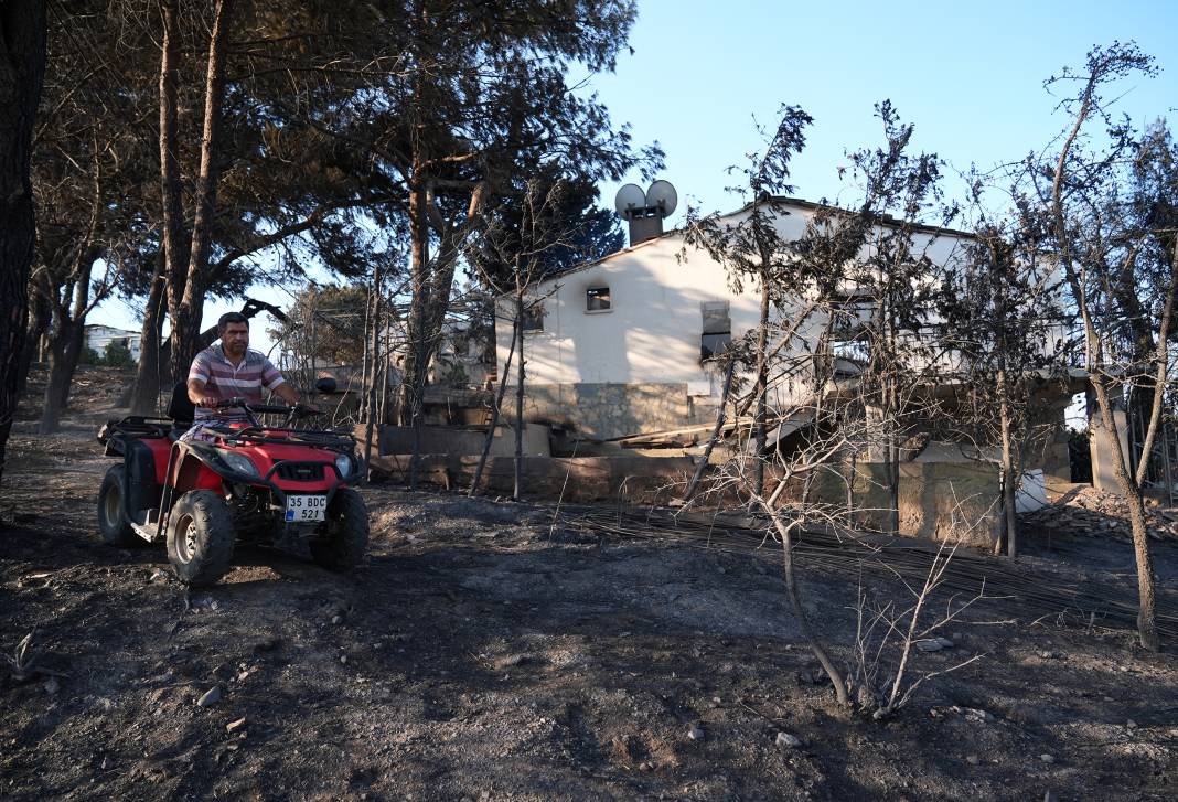 İzmir'de yangın felaketi: Seferihisar'da yazlık siteler küle döndü 4
