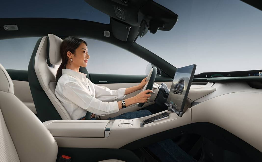 Tesla’nın rakibi Çin’de satışa çıktı: 3 dakikada 200 bin sipariş geldi! İşte detaylar… 7