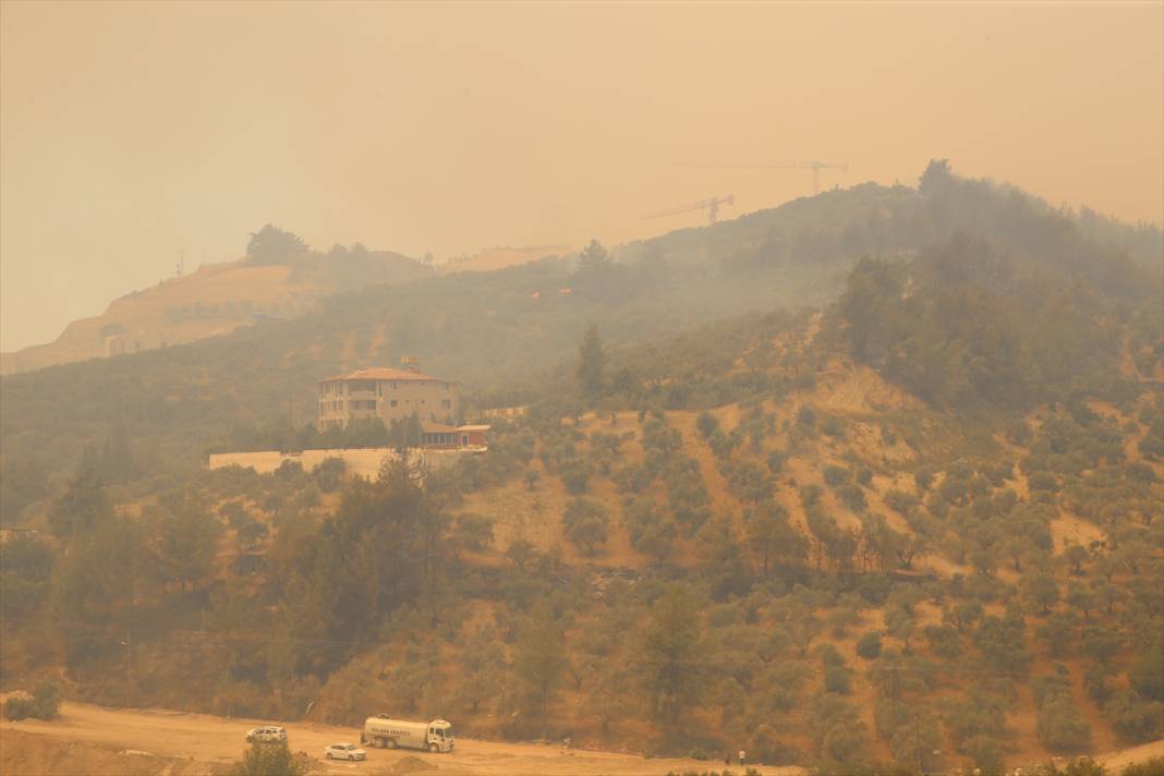 Hatay alev alev: Yangın evlere ulaştı 3