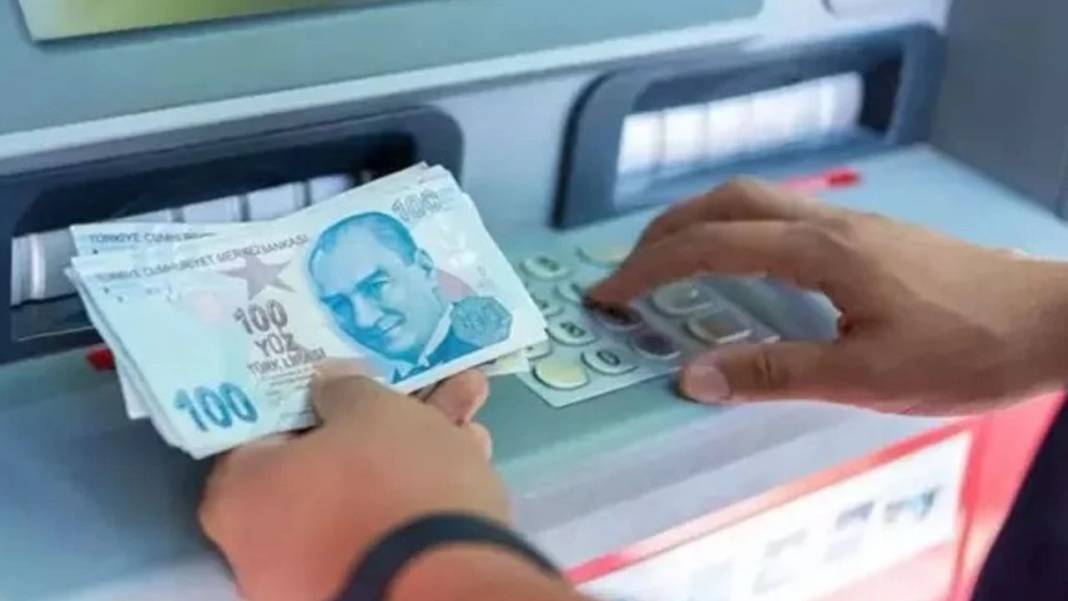 O bankadan flaş karar: ATM'den para çekme limitini değiştirdi 10