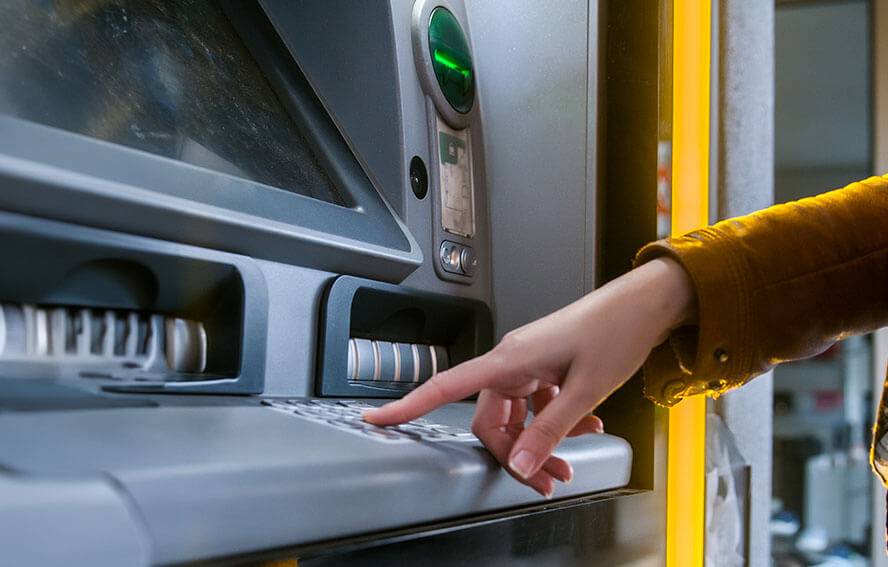 O bankadan flaş karar: ATM'den para çekme limitini değiştirdi 7