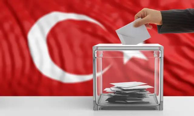 Son seçim anket sonucu ortaya çıktı: Yüzde 6 oy kaybetti geri planda kaldı 14
