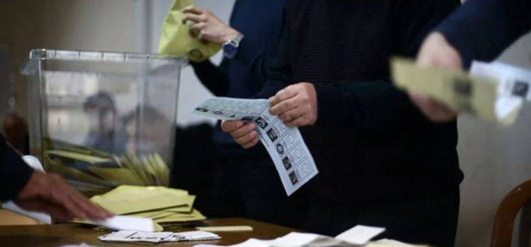 Son seçim anket sonucu ortaya çıktı: Yüzde 6 oy kaybetti geri planda kaldı 10