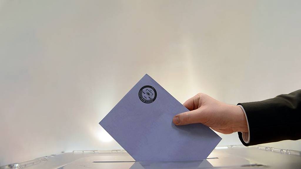 Son seçim anket sonucu ortaya çıktı: Yüzde 6 oy kaybetti geri planda kaldı 1