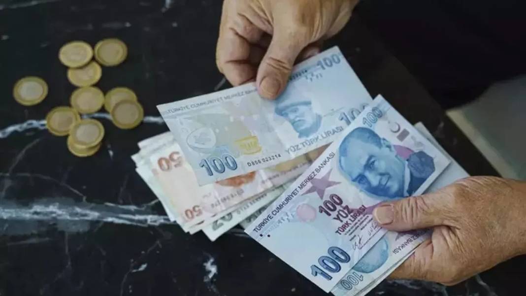 Memur ve emekli maaş farkı ne zaman yatacak? Gözler SGK'da 16