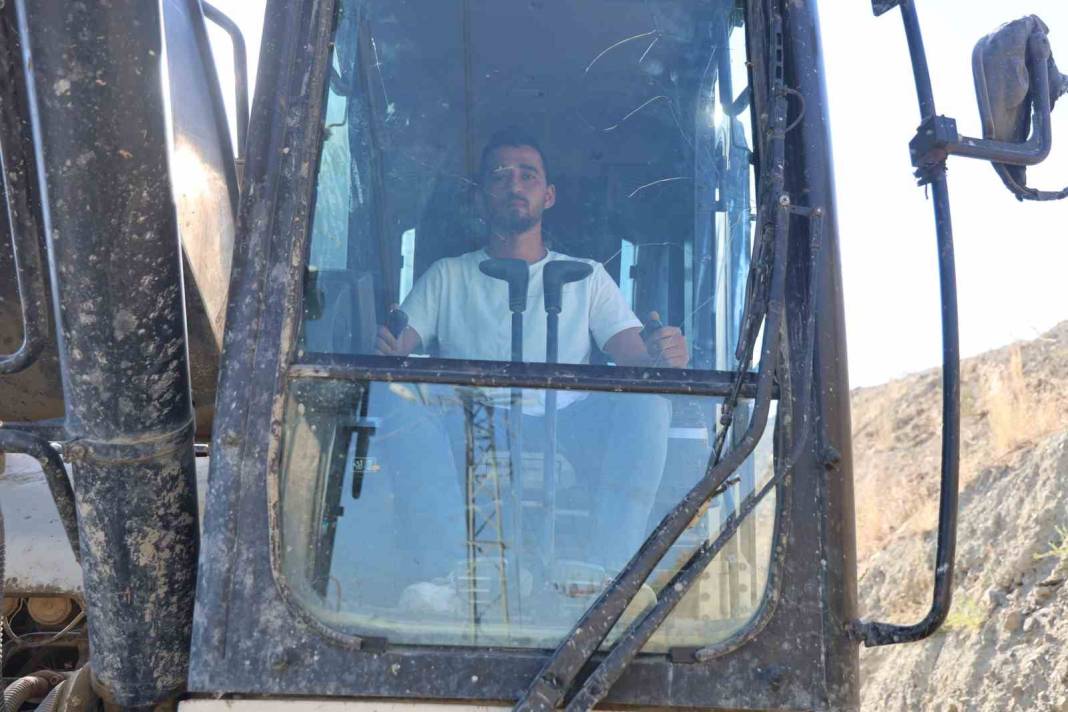 "Etim eriyor gibi yandığımı hissediyordum" dedi: Hatay’daki yangında yaşadığı dehşetten böyle kurtuldu 1