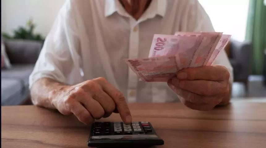 Emekliye zamlı maaş takvimi belli oldu: İşte gün gün ödeme tarihleri 8