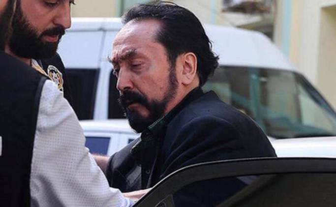 Adnan Oktar'ın son hali ortaya çıktı! Avukatı övgülerle paylaştı 7