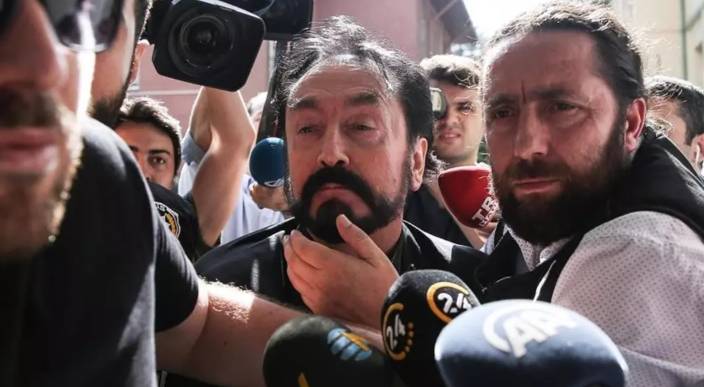 Adnan Oktar'ın son hali ortaya çıktı! Avukatı övgülerle paylaştı 3