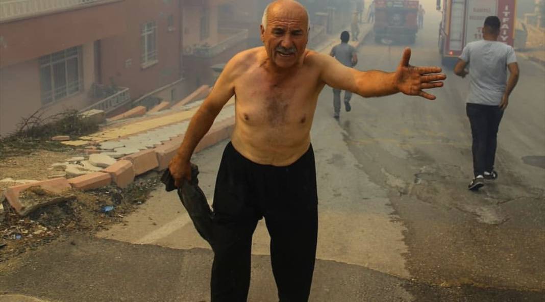 Hatay'daki yangından korkunç görüntüler: Alevler her yeri sardı 15