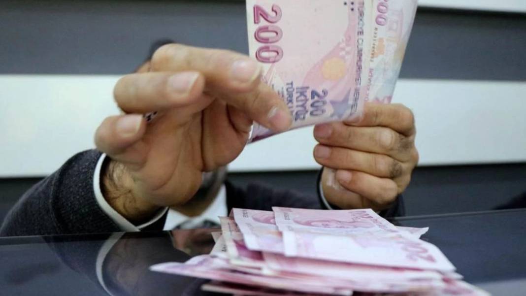 Emekliye zam sonrası promosyonlarda yarış: Tutarlar güncellendi 14