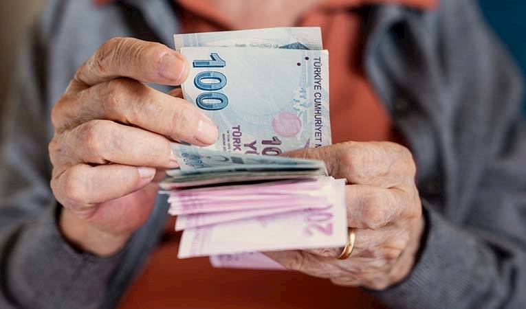 Emekliye zamlı maaş takvimi belli oldu: İşte gün gün ödeme tarihleri 7