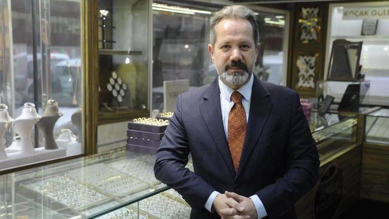 İslam Memiş perşembe gününü işaret ederek 'altında depreme hazır olun' dedi 2