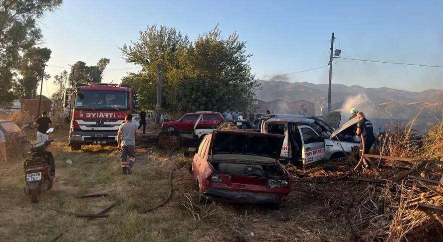 Yediemin otoparkında korkutan yangın: 35 araç alev alev yandı 3
