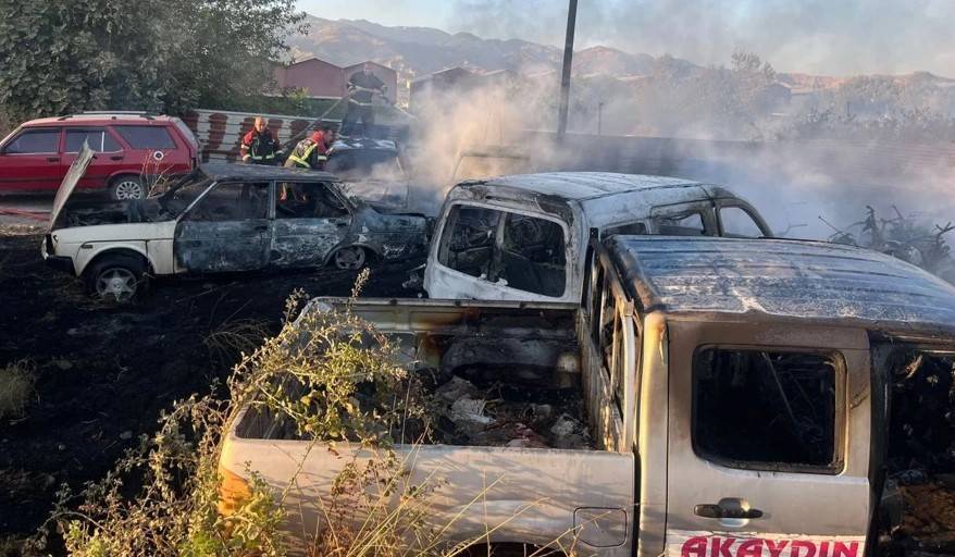 Yediemin otoparkında korkutan yangın: 35 araç alev alev yandı 1