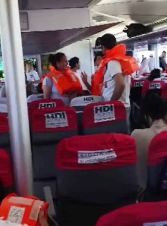 İDO'ya ait deniz otobüsü kayalıklara çarptı! 7