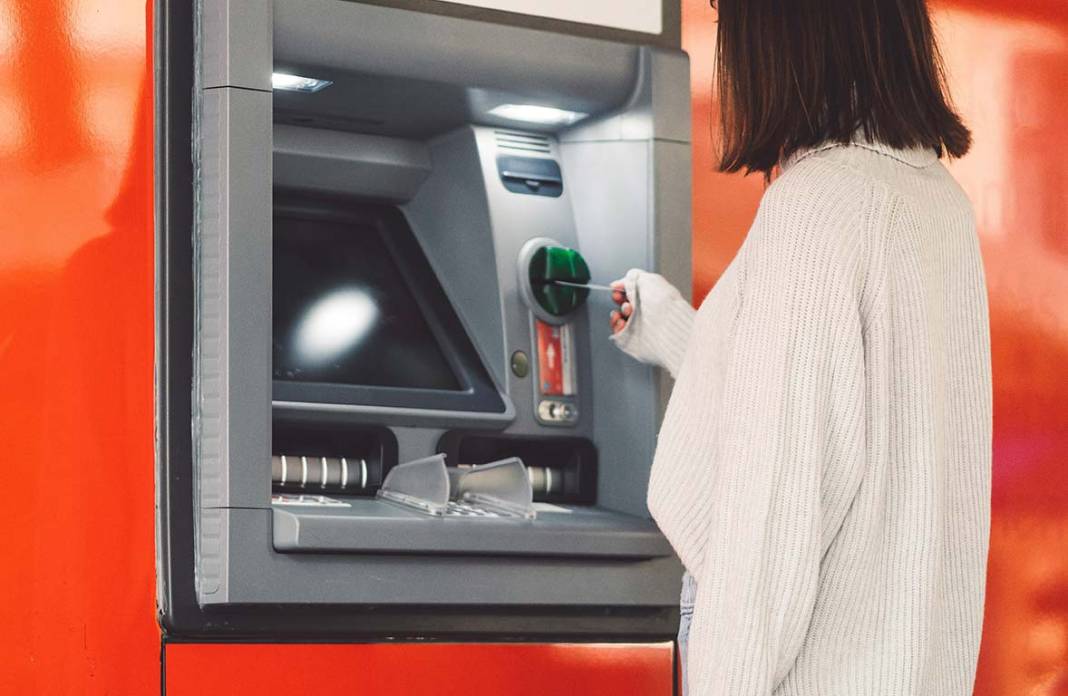 ATM'de parası sıkışanlar dikkat! Bu bir tuzak olabilir 4