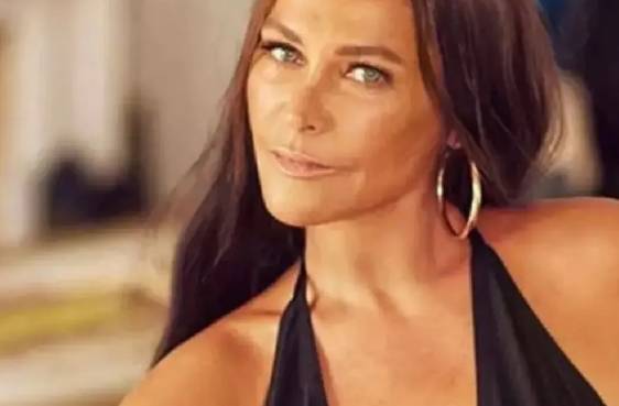 Hülya Avşar'ın yeni imajı sosyal medyada gündem oldu 1