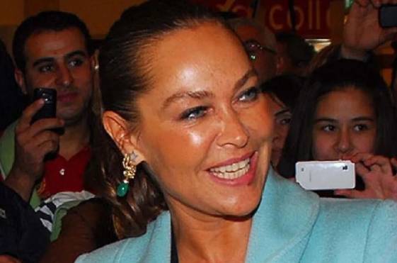 Hülya Avşar'ın yeni imajı sosyal medyada gündem oldu 2