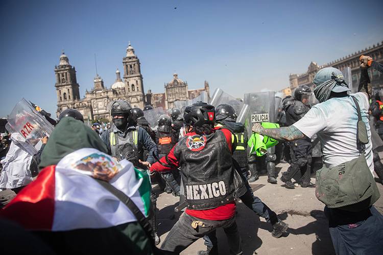 Meksika’da 'Z Kuşağı' ayaklanması sürüyor: Başkentte tansiyon yüksek, hedefte Sheinbaum var! 5