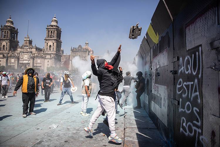 Meksika’da 'Z Kuşağı' ayaklanması sürüyor: Başkentte tansiyon yüksek, hedefte Sheinbaum var! 1