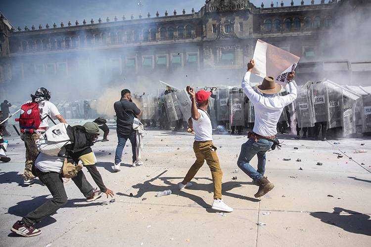 Meksika’da 'Z Kuşağı' ayaklanması sürüyor: Başkentte tansiyon yüksek, hedefte Sheinbaum var! 3