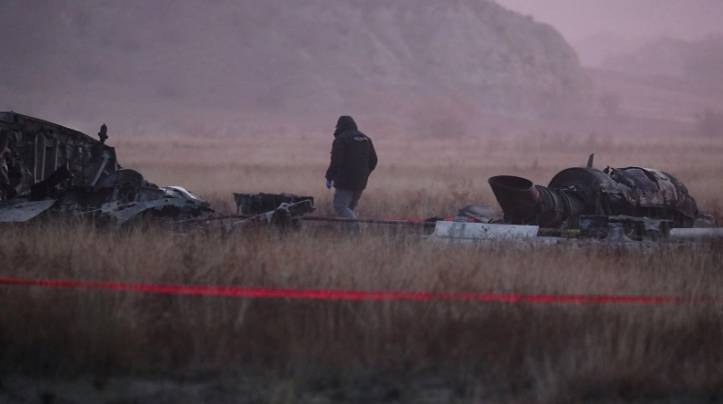 Düşen askeri kargo uçağının enkazından ilk görüntüler! 20 asker şehit olmuştu 1