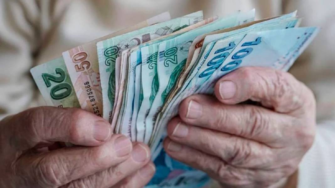 SSK ve Bağ-Kur emeklilerine yüzde kaç zam gelecek, en düşük emekli maaşı ne kadar olacak? TÜİK verileri açıklandı 7